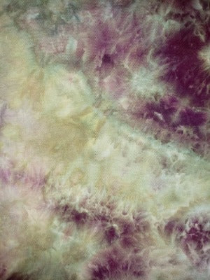 Scrunched, dye over ice.