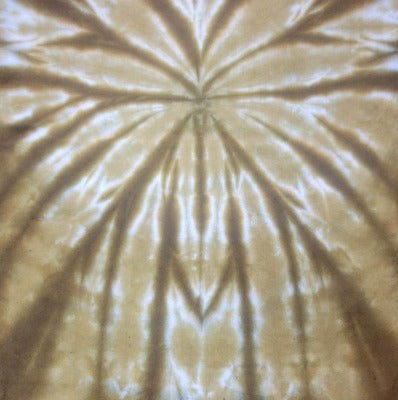 Spider fold, liquid dyed at 1tsp dye per 8oz water and 4 tsp dye per 8oz water. Photo credit: Cody Villalva.