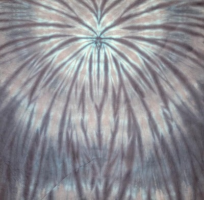 Spider fold, liquid dyed at 1tsp dye per 8oz water and 4 tsp dye per 8oz water. Photo credit: Cody Villalva.
