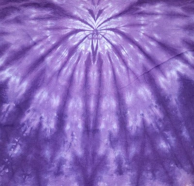 Spider fold, liquid dyed at 1tsp dye per 8oz water and 4 tsp dye per 8oz water. Photo credit: Cody Villalva.