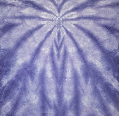 Spider fold, liquid dyed at 1tsp dye per 8oz water and 4 tsp dye per 8oz water. Photo credit: Cody Villalva.