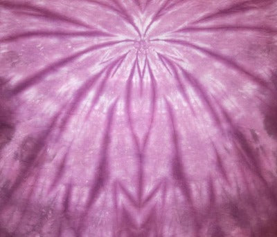 Spider fold, liquid dyed at 1tsp dye per 8oz water and 4 tsp dye per 8oz water. Photo credit: Cody Villalva.