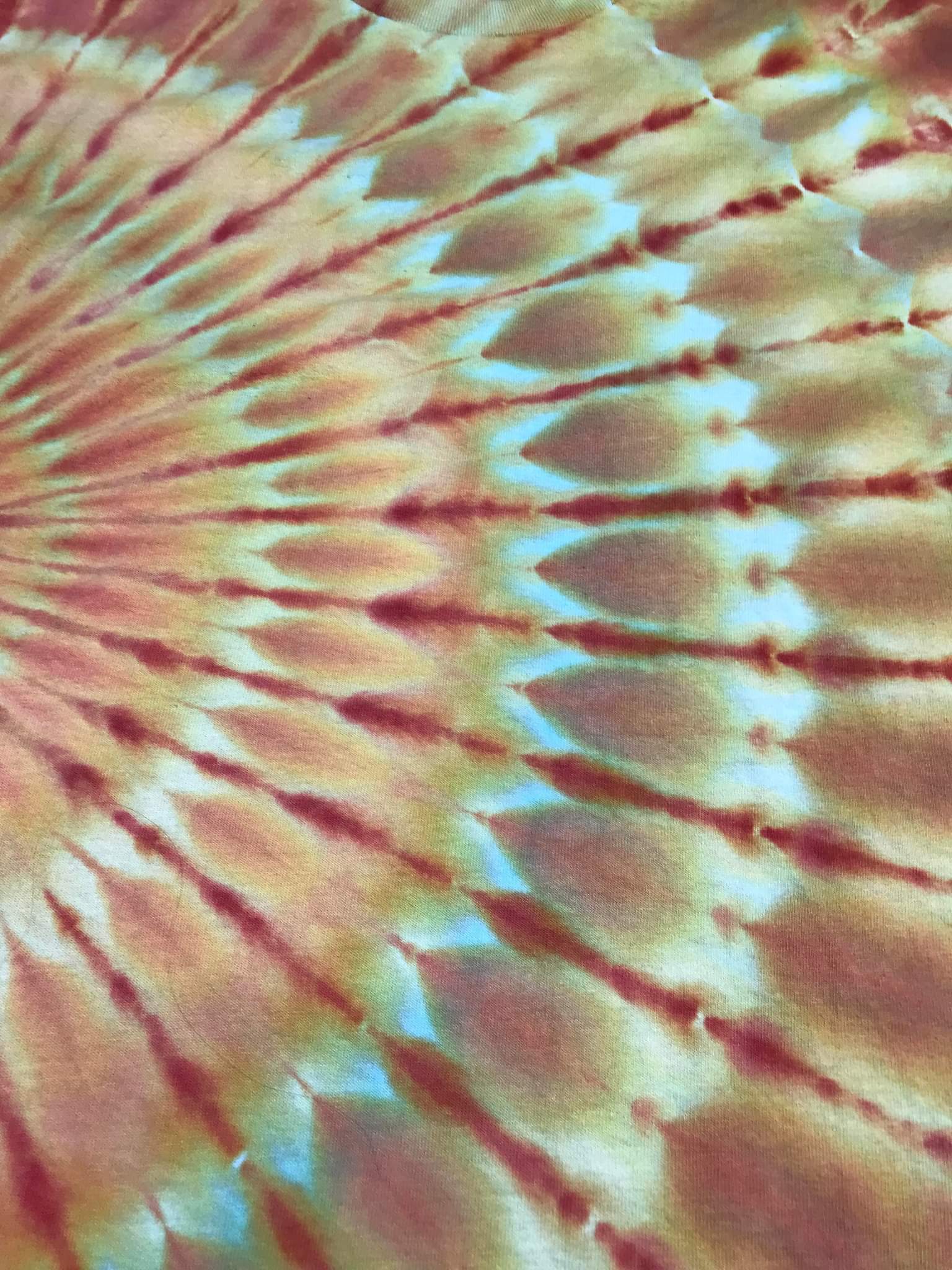 Fan fold, dye over ice. Photo credit: Scott Walker, Rad Dyes.